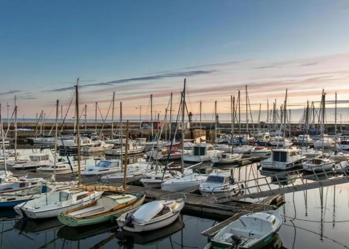 In Sainte-marguerite * Sainte-Marguerite-d'Elle